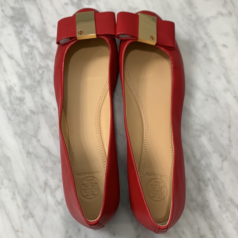 Tory Burch Red Flats with Gold Accents New never worn - Picture 2 of 11
